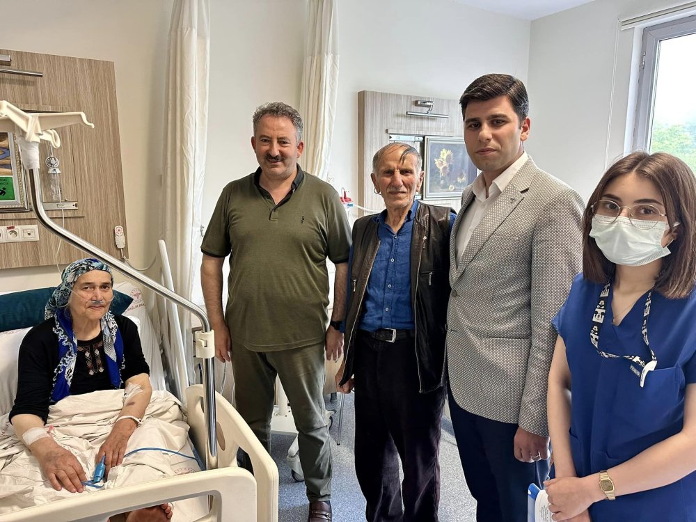 İLÇE KAYMAKAMIMIZ İLE BİRLİKTE HASTANEMİZİ ZİYARET ETTİK.