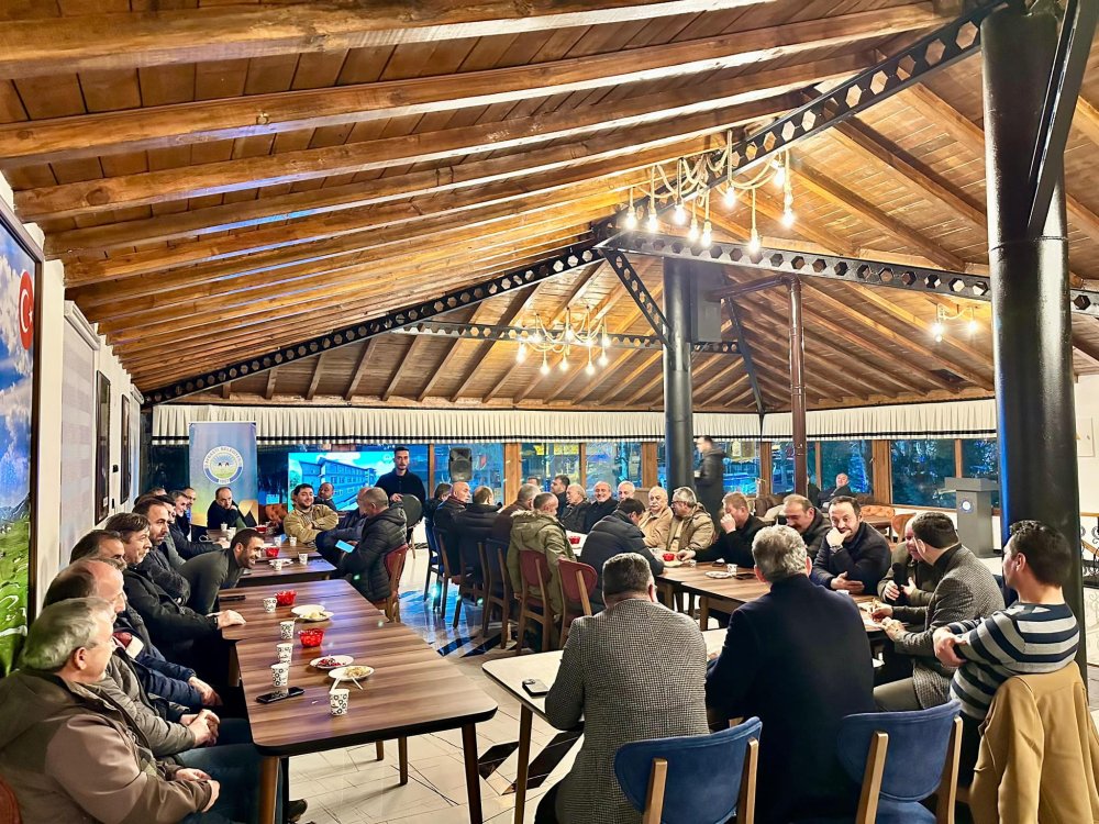 KIYMETLİ İŞ İNSANLARIMIZLA İSTİŞARE TOPLANTISI DÜZENLEDİK