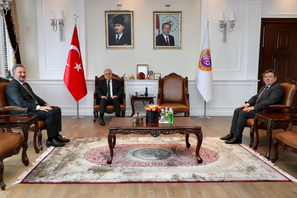 SAYIN VALİMİZ MUAMMER EROL'U ZİYARET ETTİK